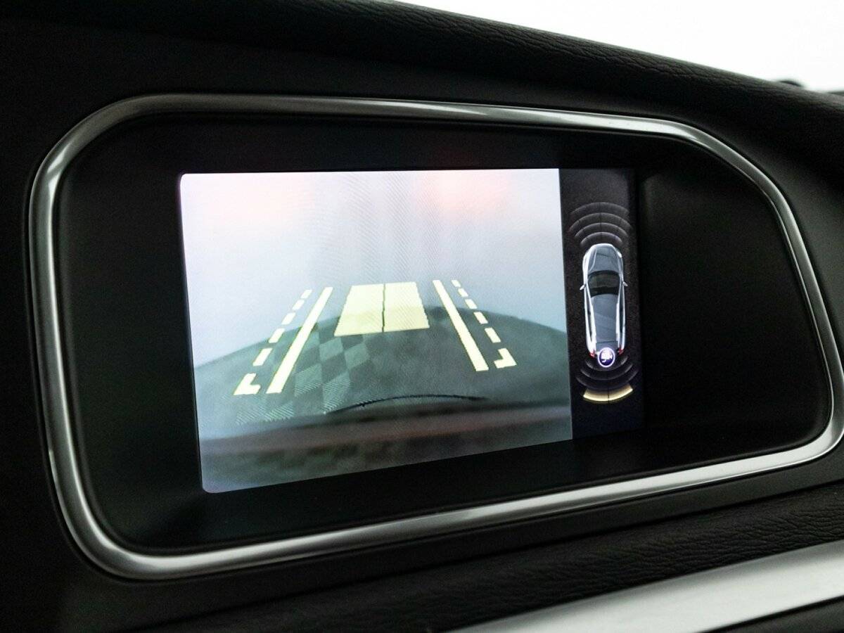 Volvo V40 Cross Country с пробегом — 2019 год. Фото: #16