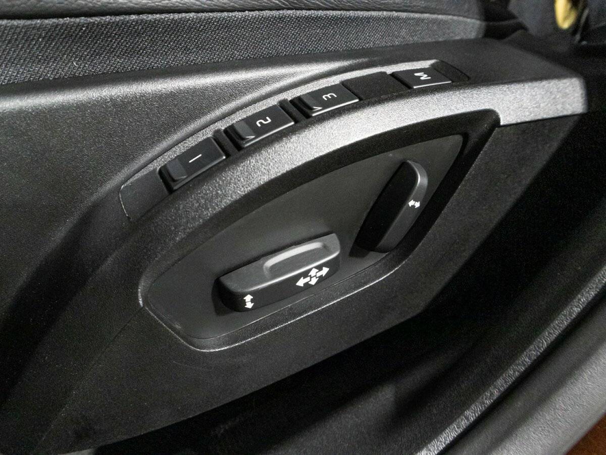 Volvo V40 Cross Country с пробегом — 2019 год. Фото: #18