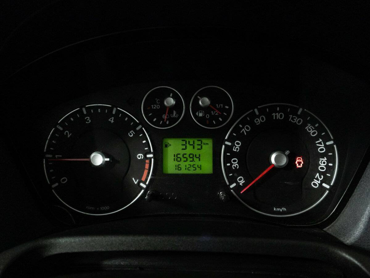 Ford Fiesta с пробегом — 2007 год. Фото: #11