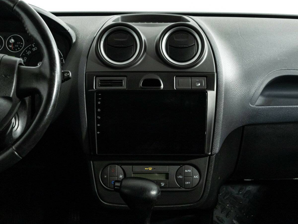 Ford Fiesta с пробегом — 2007 год. Фото: #13