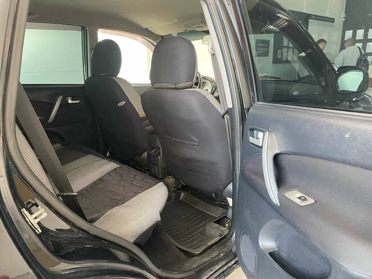 Chery Tiggo (T11) с пробегом — 2010 год. Фото: #9