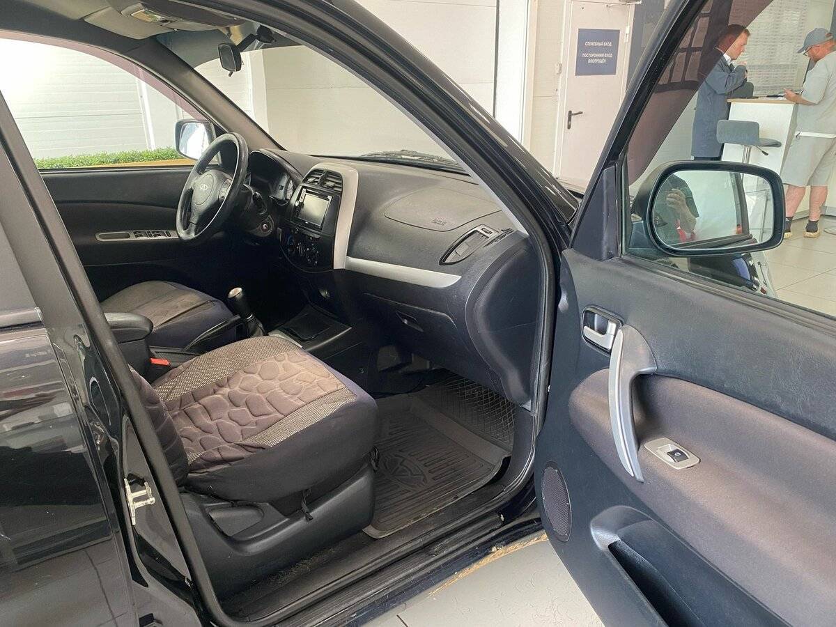 Chery Tiggo (T11) с пробегом — 2010 год. Фото: #10