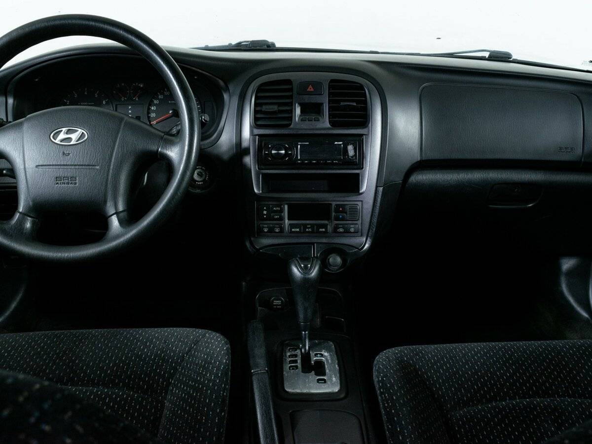 Hyundai Sonata с пробегом — 2006 год. Фото: #8