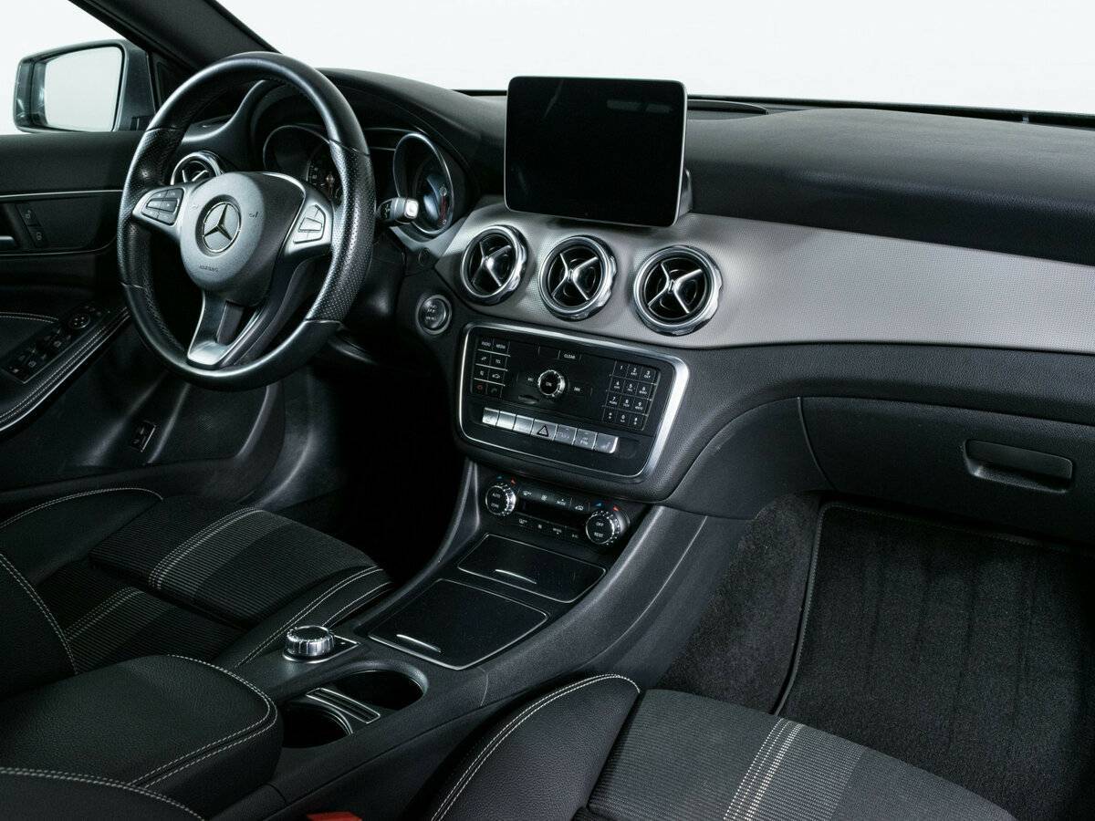 Mercedes-Benz GLA с пробегом — 2019 год. Фото: #8