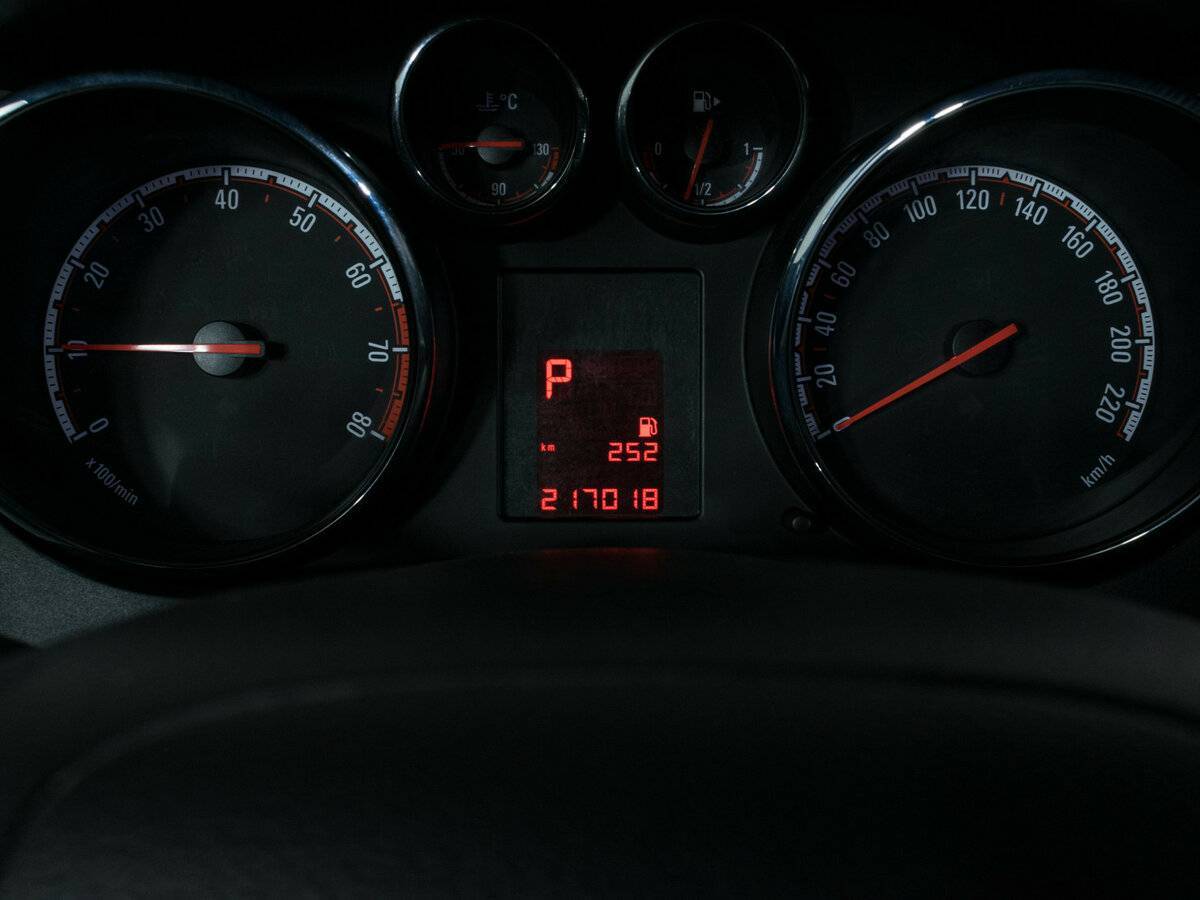 Opel Meriva с пробегом — 2013 год. Фото: #12