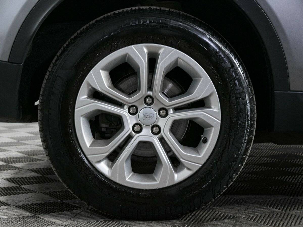 Land Rover Discovery Sport с пробегом — 2020 год. Фото: #19