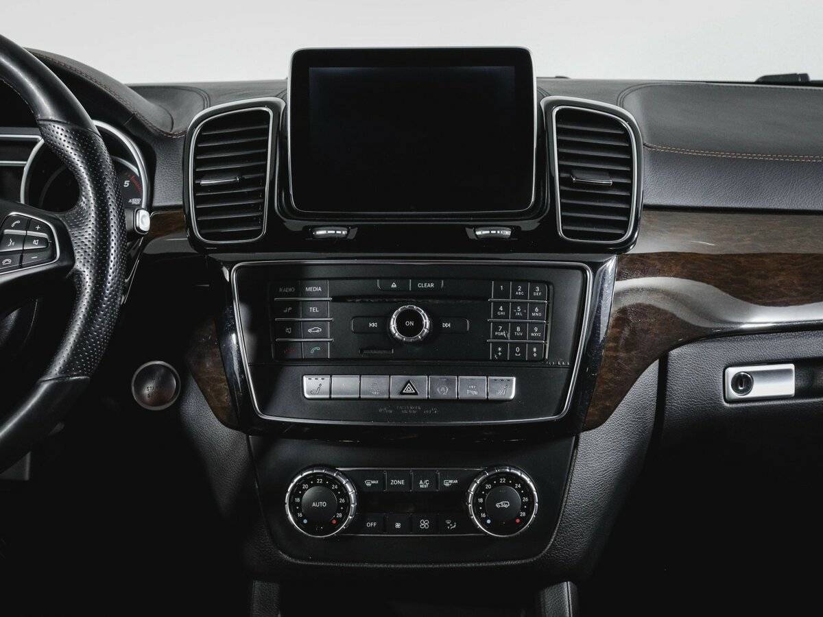 Mercedes-Benz GLE Coupe с пробегом — 2015 год. Фото: #12