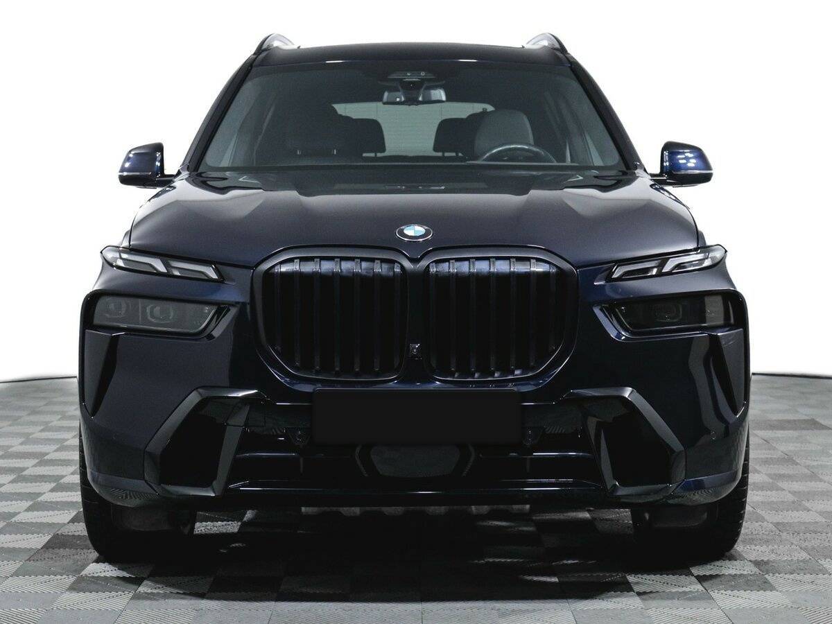 BMW X7 с пробегом — 2023 год. Фото: #1