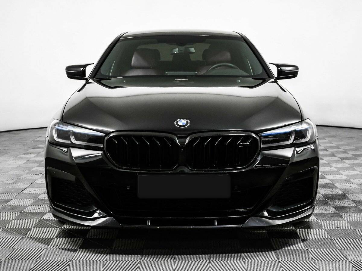 BMW 5 серии с пробегом — 2018 год. Фото: #1