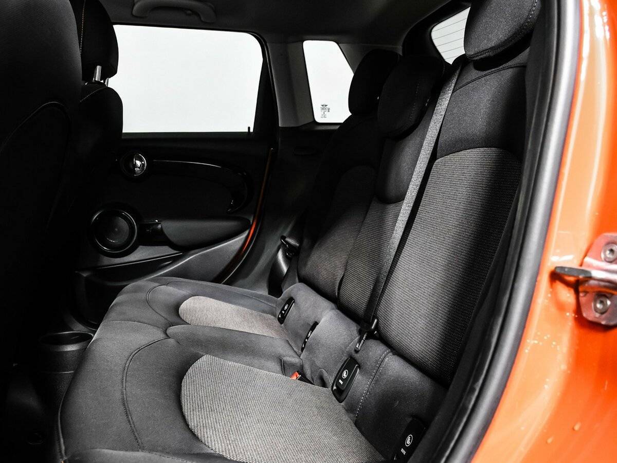 Mini Hatch с пробегом — 2018 год. Фото: #11