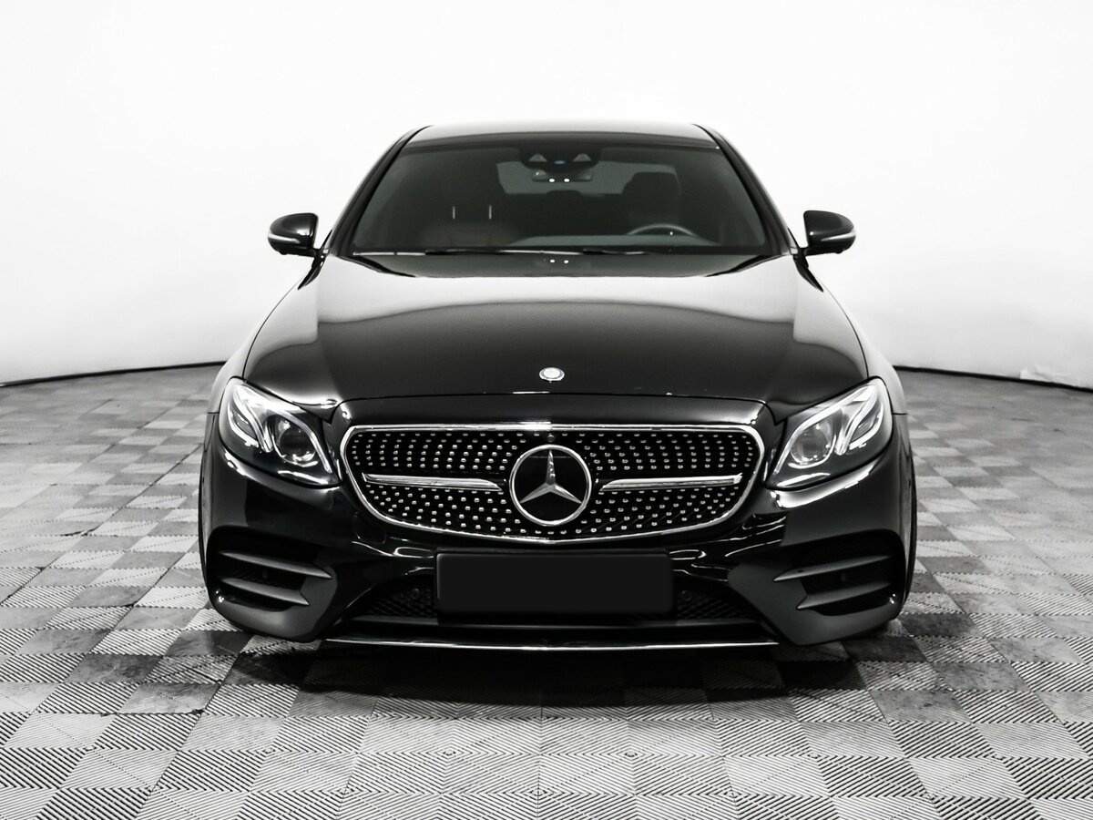 Mercedes-Benz E-Класс с пробегом — 2017 год. Фото: #1