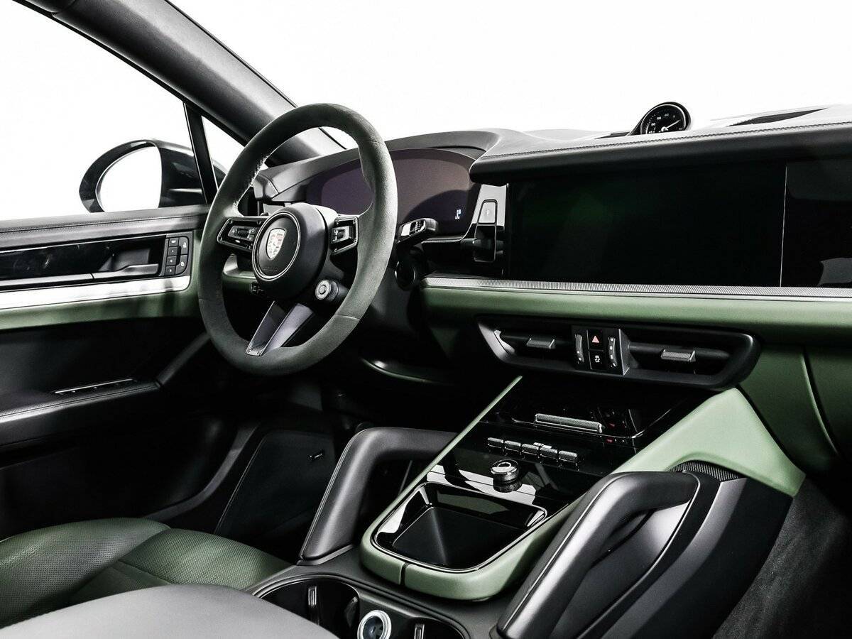 Porsche Cayenne с пробегом — 2024 год. Фото: #8