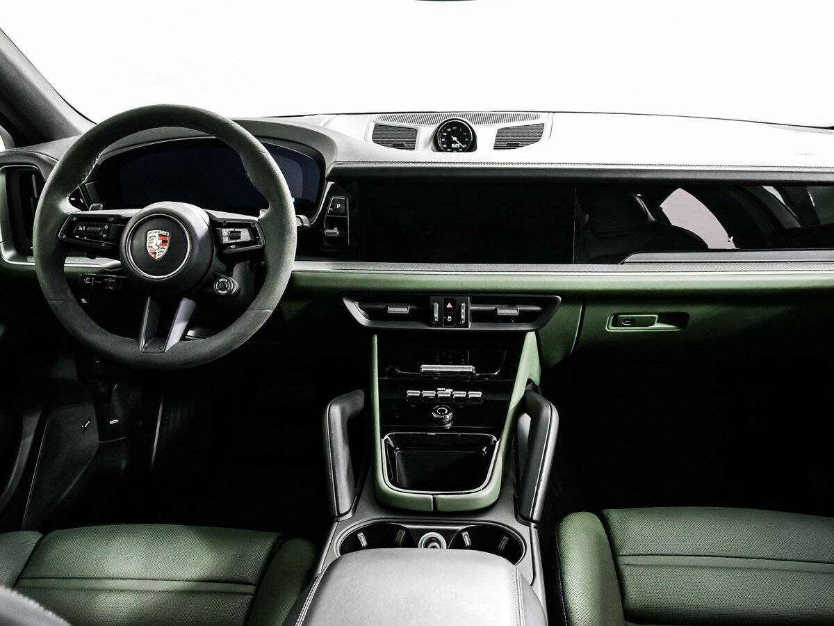 Porsche Cayenne с пробегом — 2024 год. Фото: #10