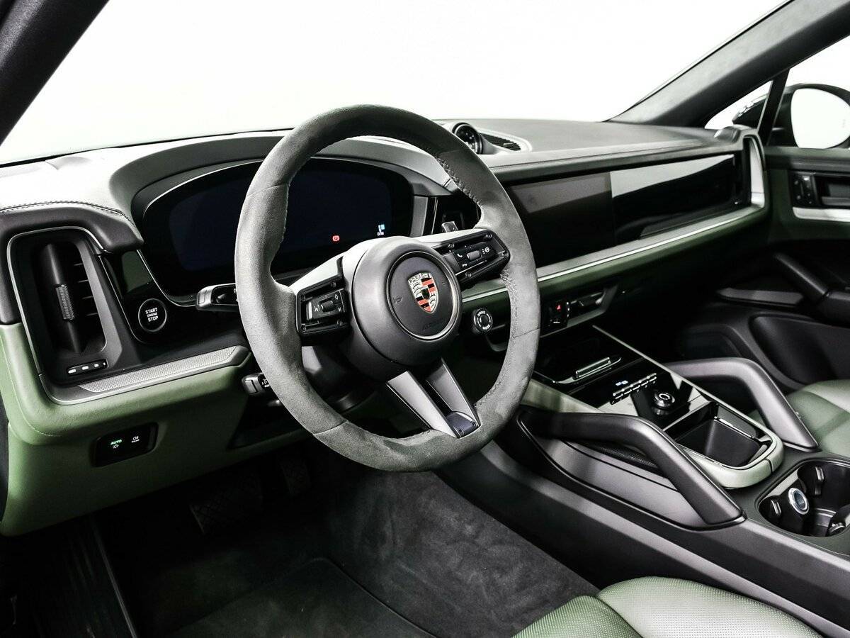 Porsche Cayenne с пробегом — 2024 год. Фото: #12