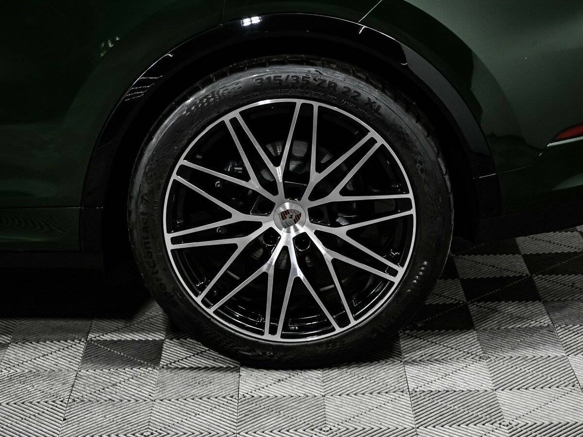 Porsche Cayenne с пробегом — 2024 год. Фото: #13