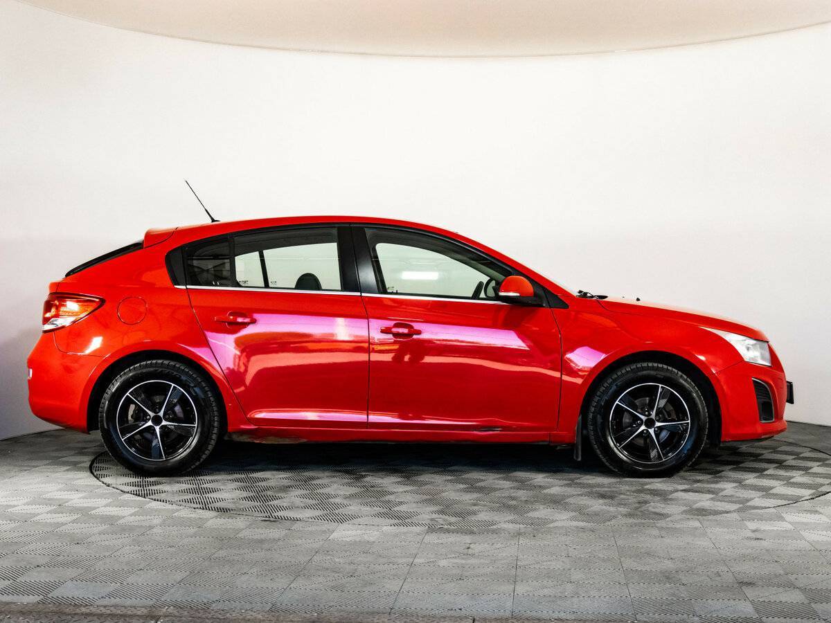 Chevrolet Cruze с пробегом — 2014 год. Фото: #3