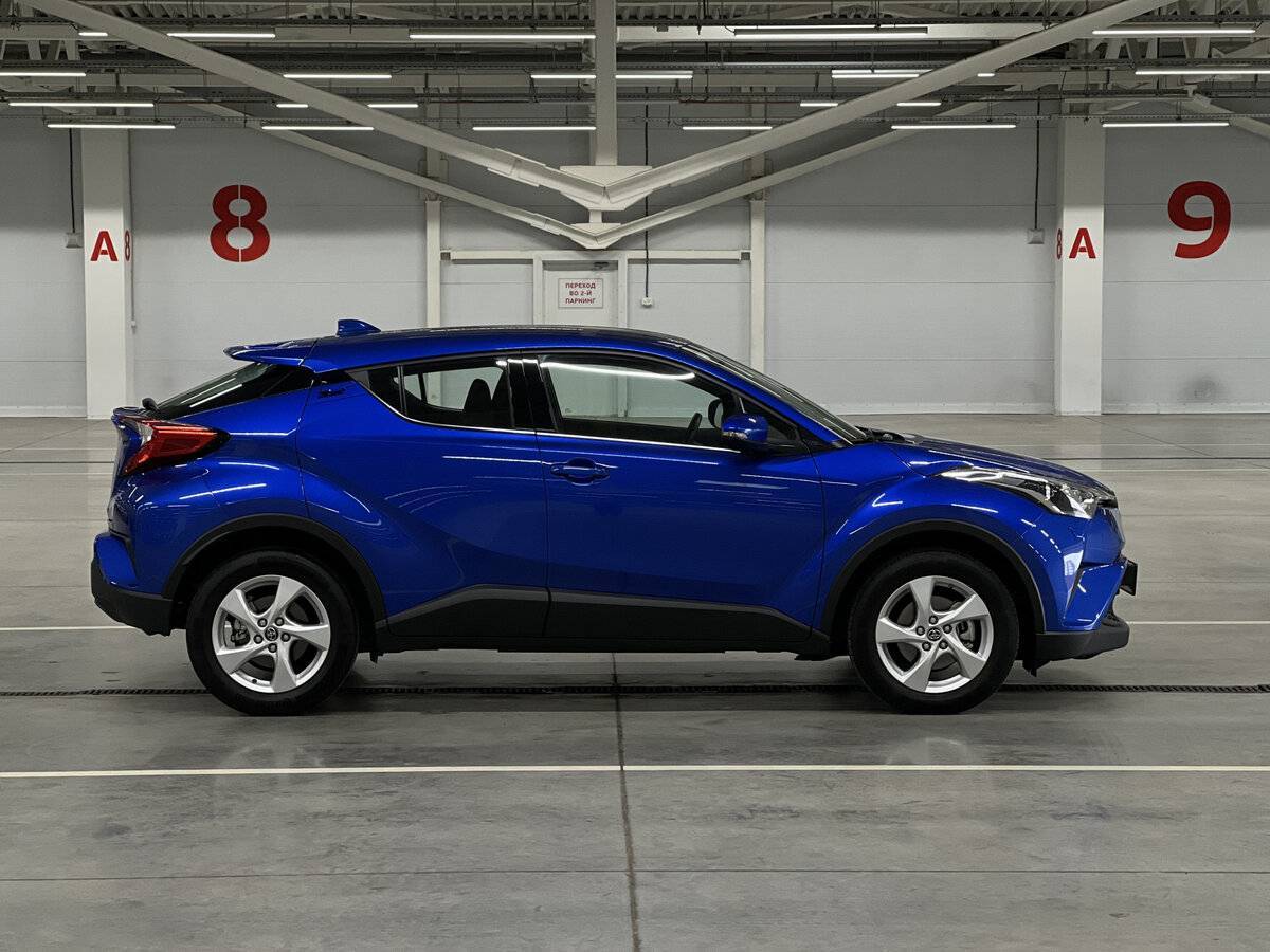 Toyota C-HR с пробегом — 2019 год. Фото: #3