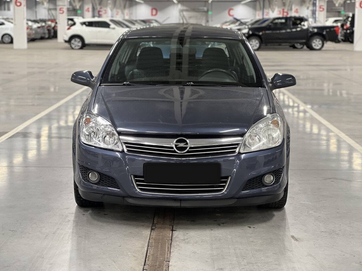 Opel Astra с пробегом — 2008 год. Фото: #1