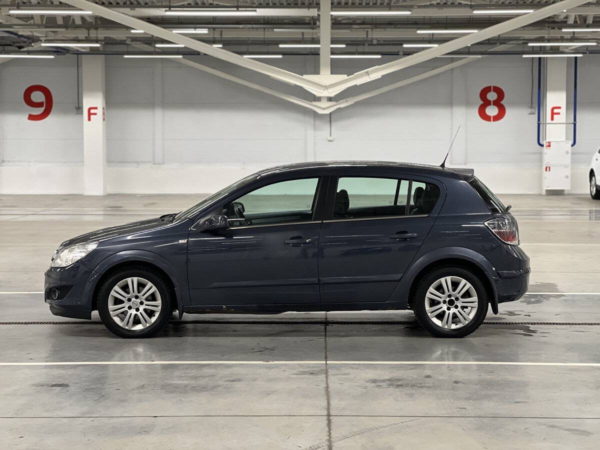 Opel Astra с пробегом — 2008 год. Фото: #7