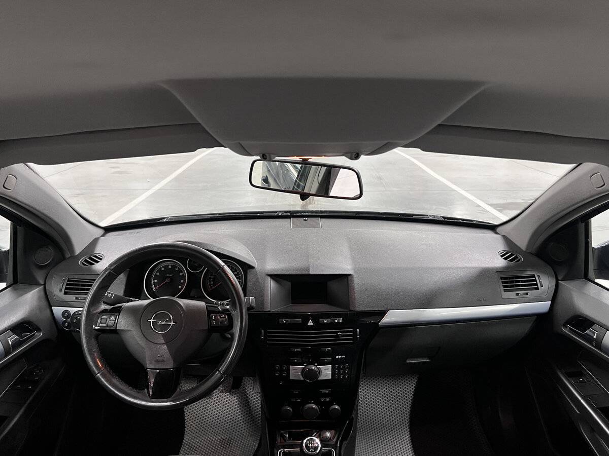 Opel Astra с пробегом — 2008 год. Фото: #13