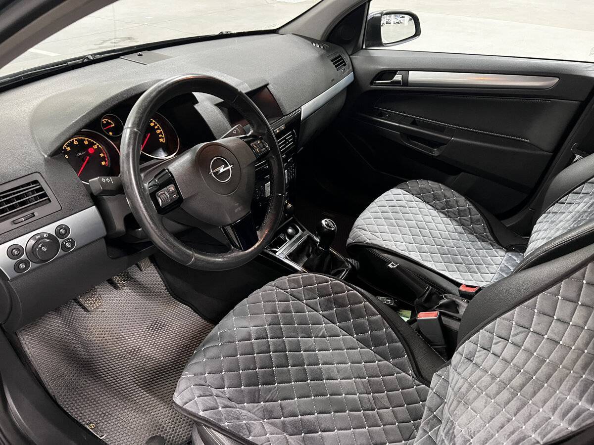 Opel Astra с пробегом — 2008 год. Фото: #15
