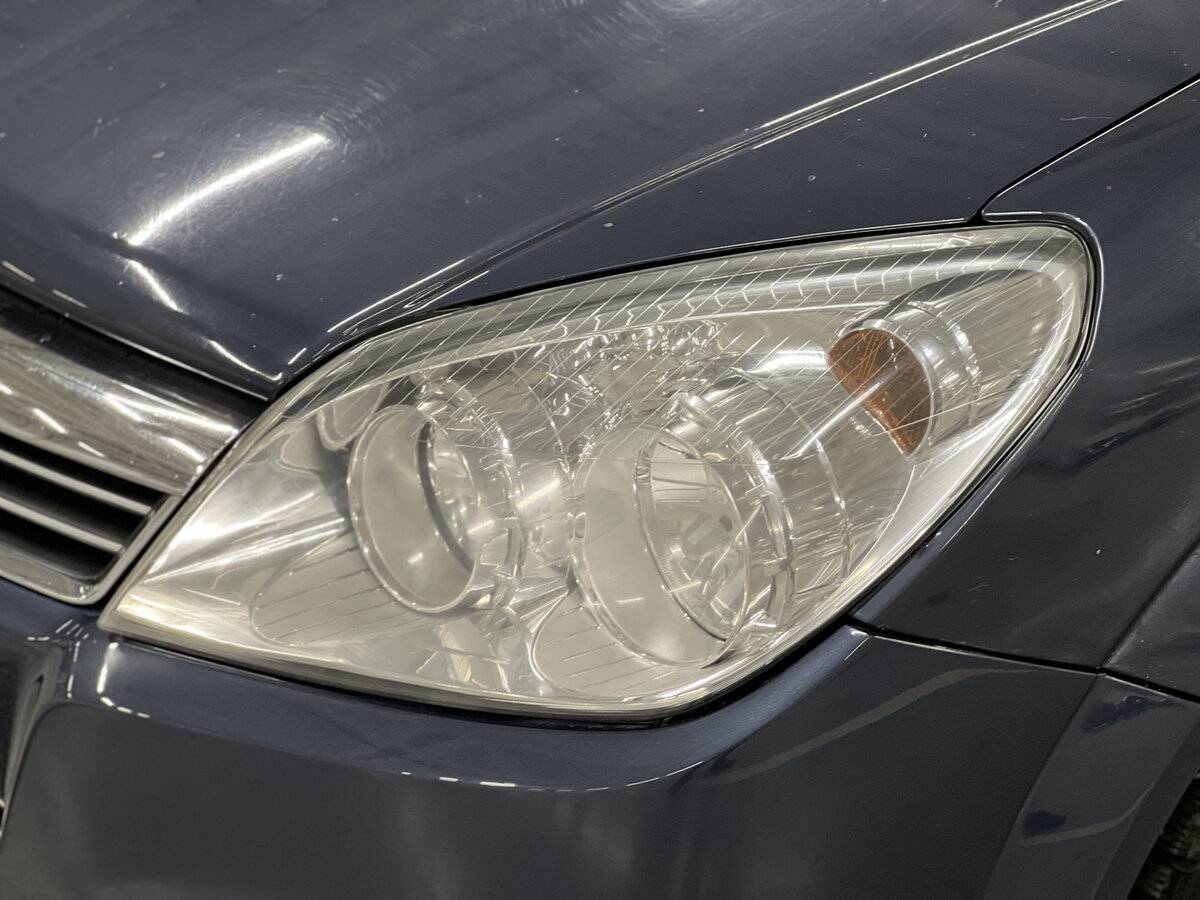 Opel Astra с пробегом — 2008 год. Фото: #16