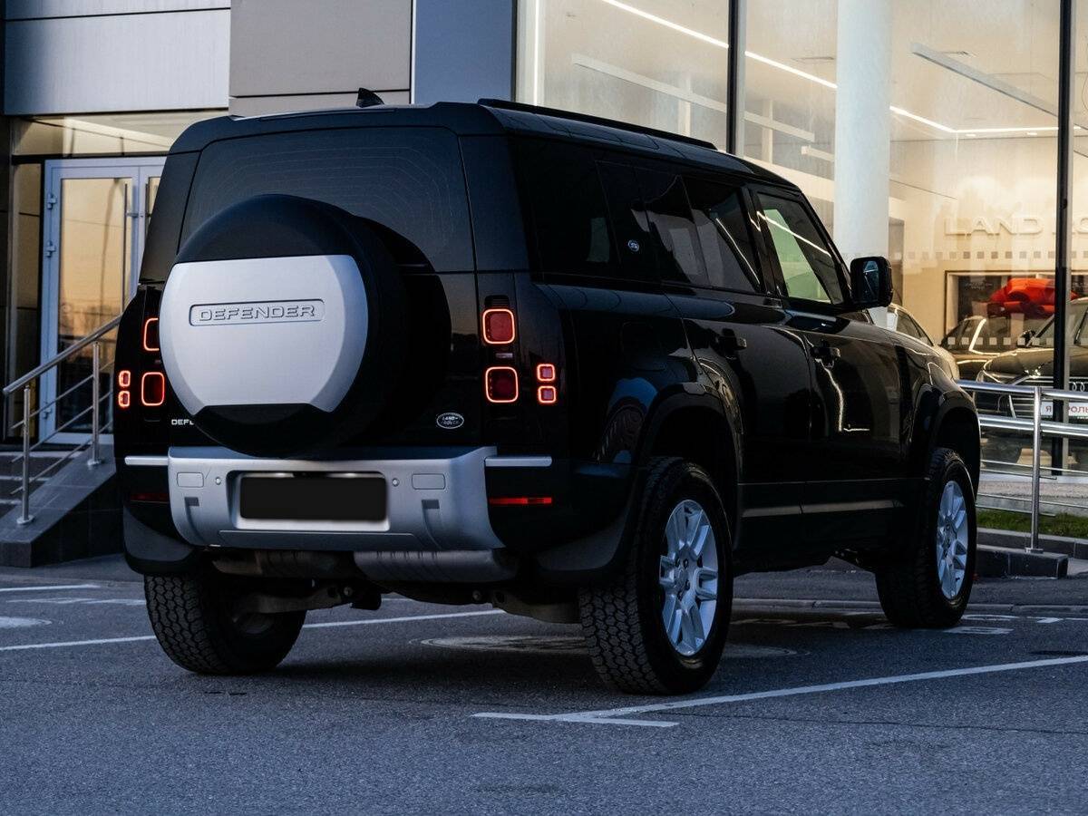 Land Rover Defender с пробегом — 2021 год. Фото: #4