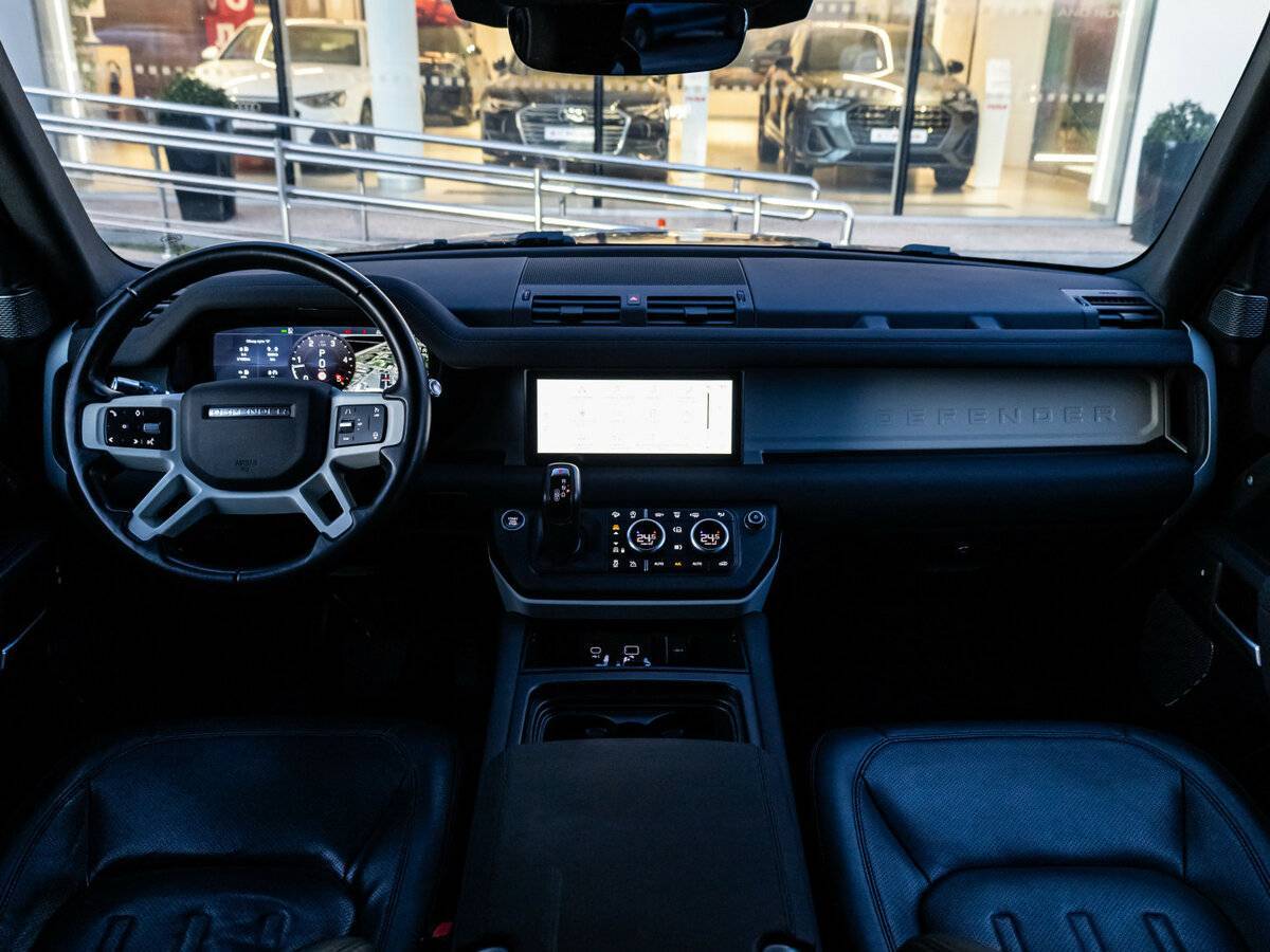 Land Rover Defender с пробегом — 2021 год. Фото: #9