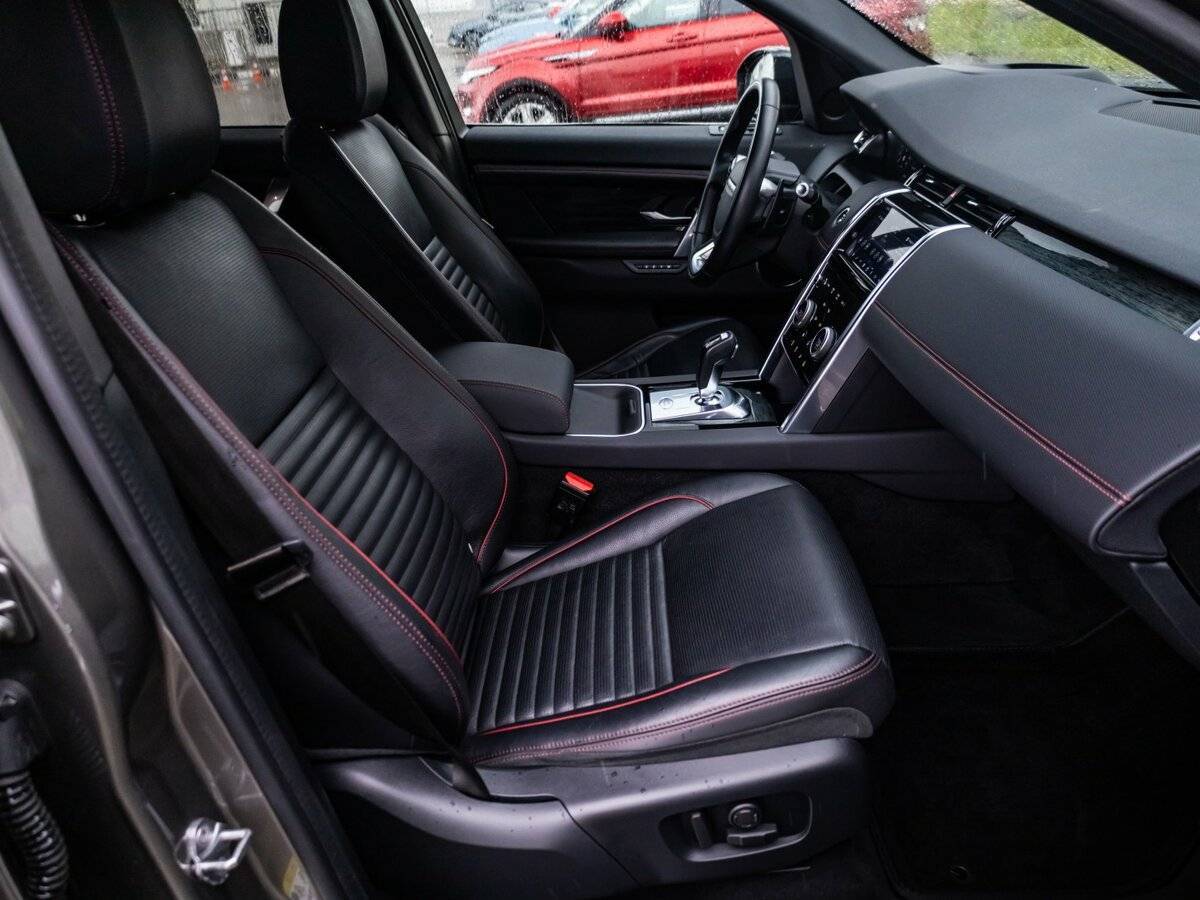 Land Rover Discovery Sport с пробегом — 2020 год. Фото: #9