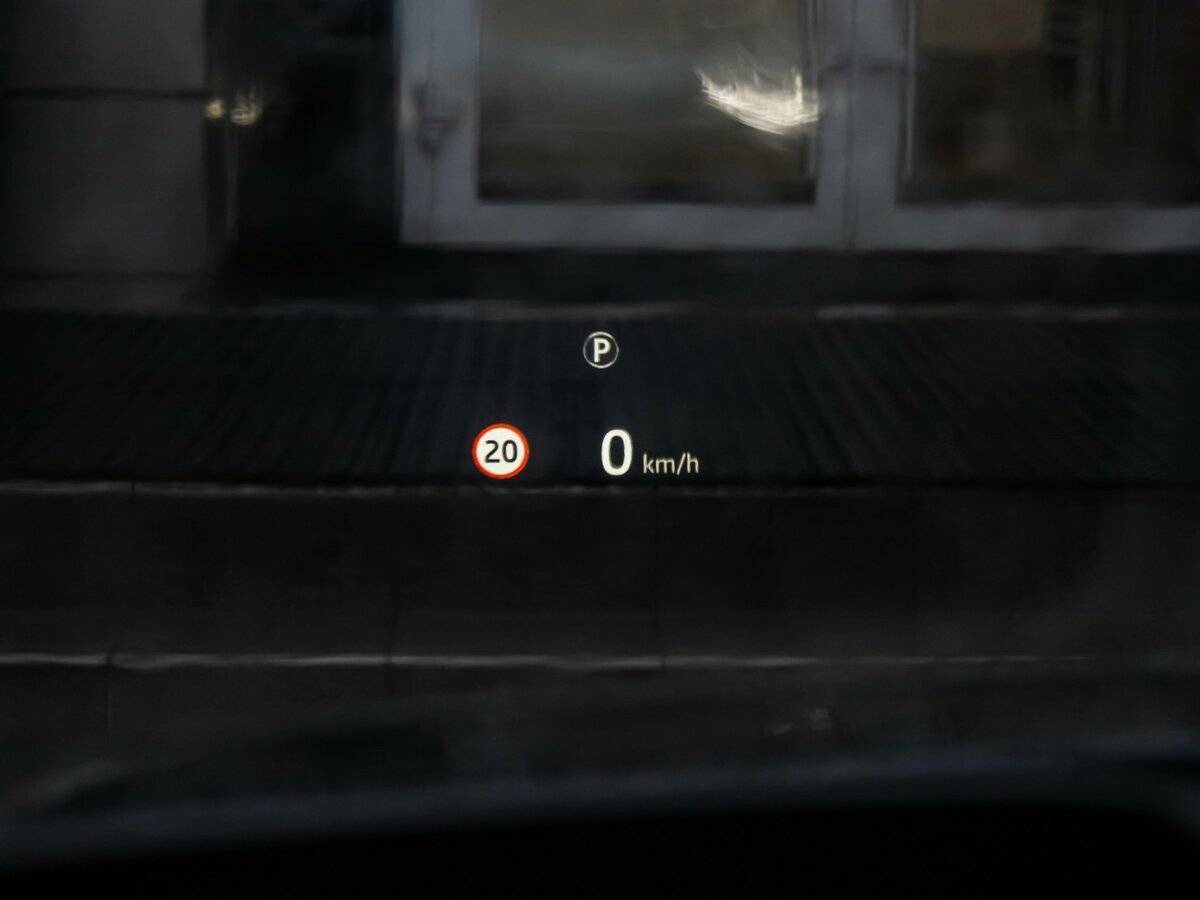 Land Rover Discovery Sport с пробегом — 2020 год. Фото: #14