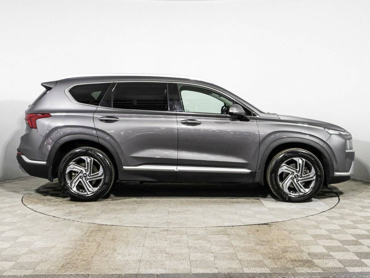 Hyundai Santa Fe с пробегом — 2021 год. Фото: #3