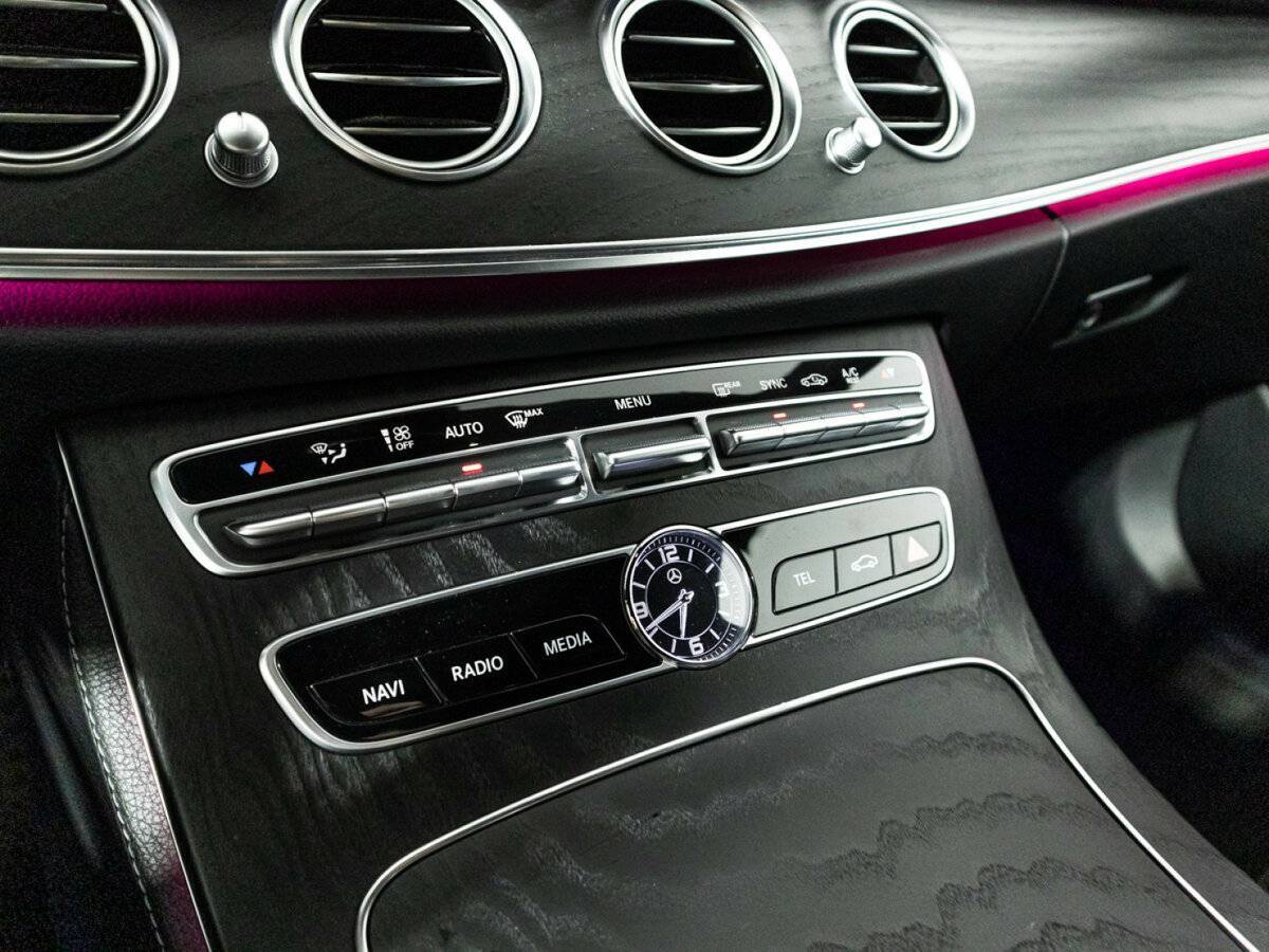 Mercedes-Benz E-Класс с пробегом — 2020 год. Фото: #17