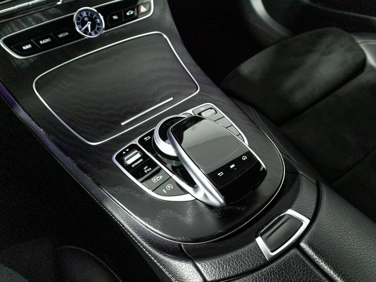 Mercedes-Benz E-Класс с пробегом — 2020 год. Фото: #18