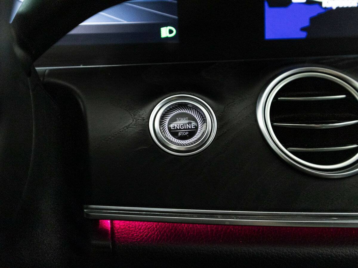 Mercedes-Benz E-Класс с пробегом — 2020 год. Фото: #19