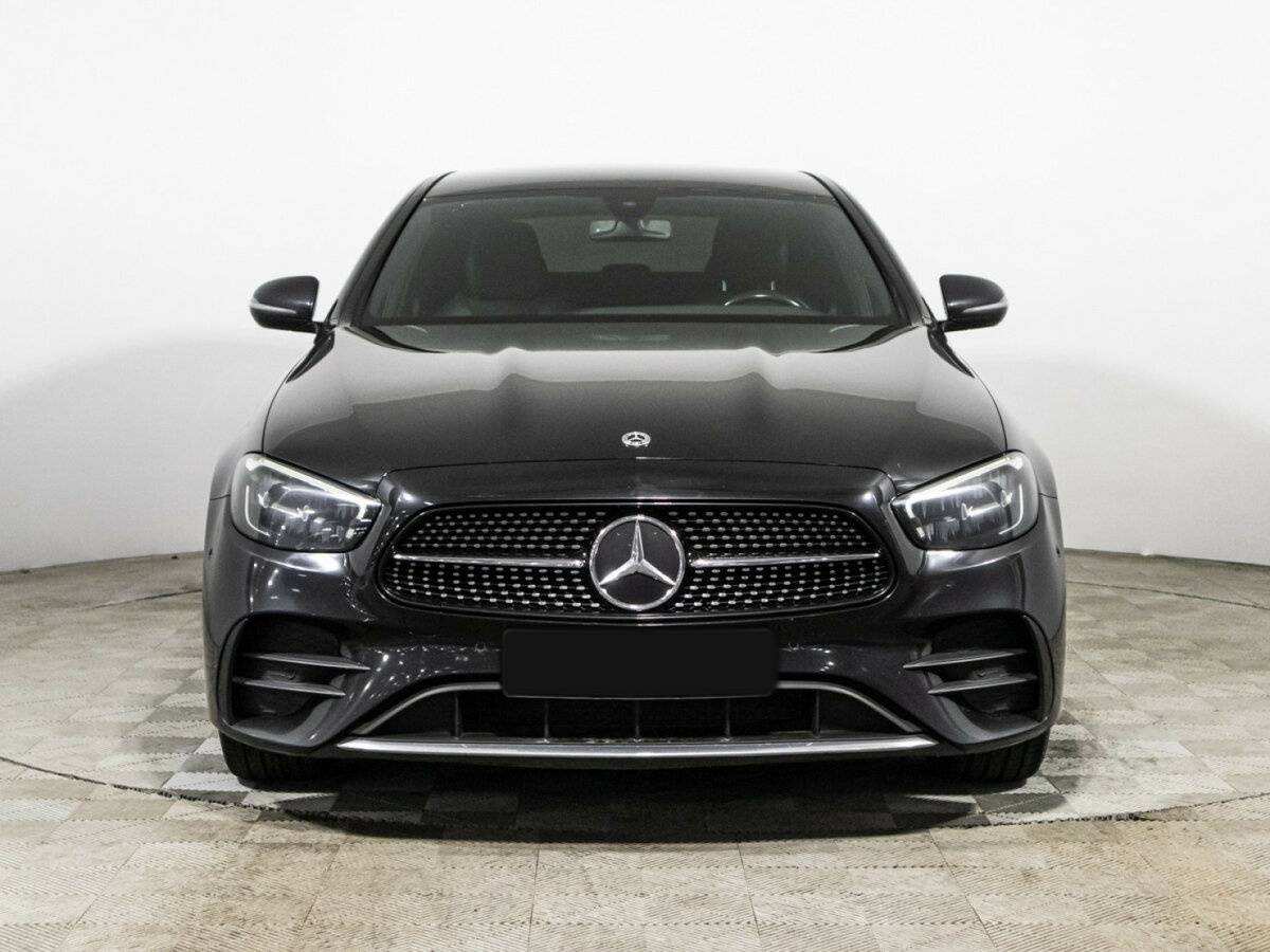 Mercedes-Benz E-Класс с пробегом — 2021 год. Фото: #1