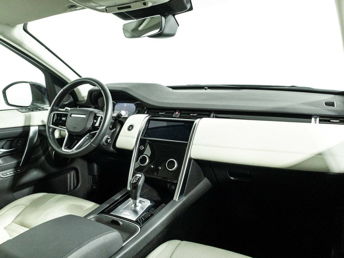 Land Rover Discovery Sport с пробегом — 2021 год. Фото: #8