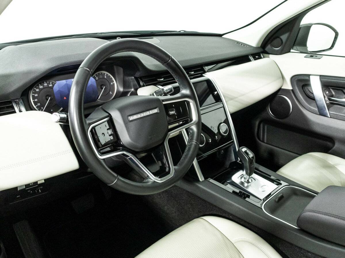Land Rover Discovery Sport с пробегом — 2021 год. Фото: #10