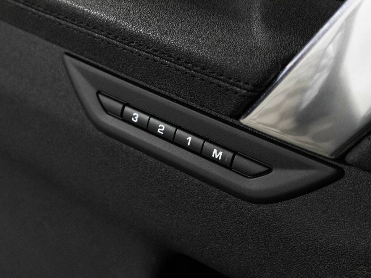 Land Rover Discovery Sport с пробегом — 2021 год. Фото: #17