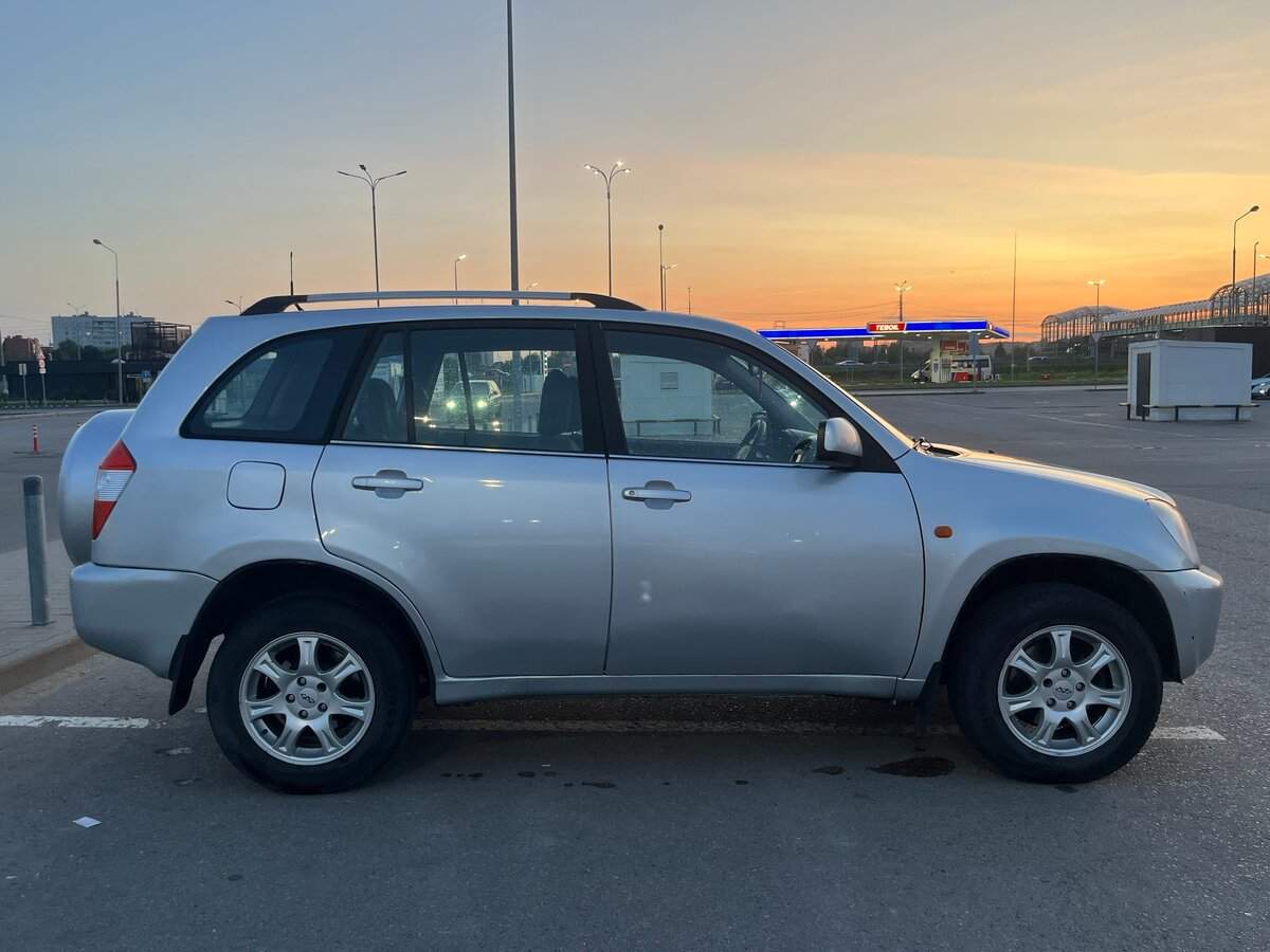 Chery Tiggo (T11) с пробегом — 2012 год. Фото: #9