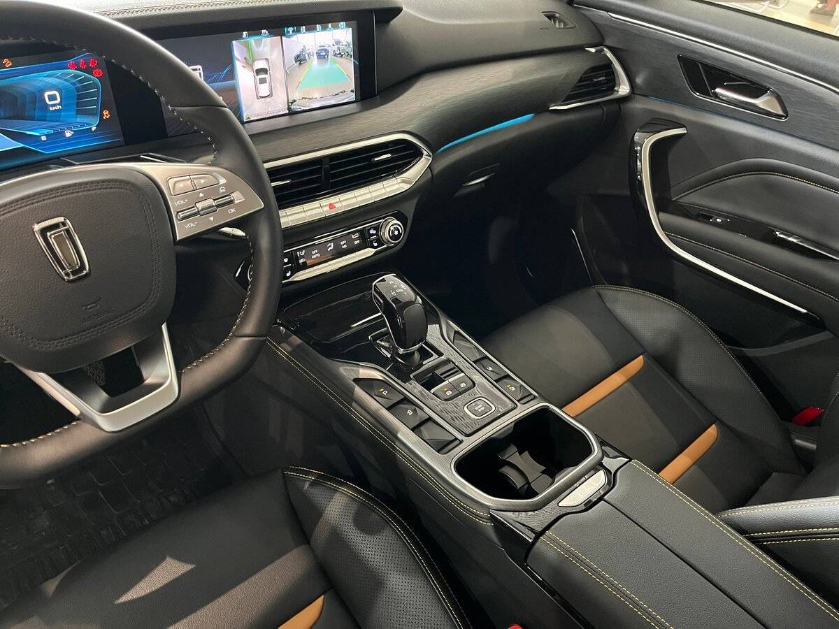 FAW Bestune T77 с пробегом — 2022 год. Фото: #13