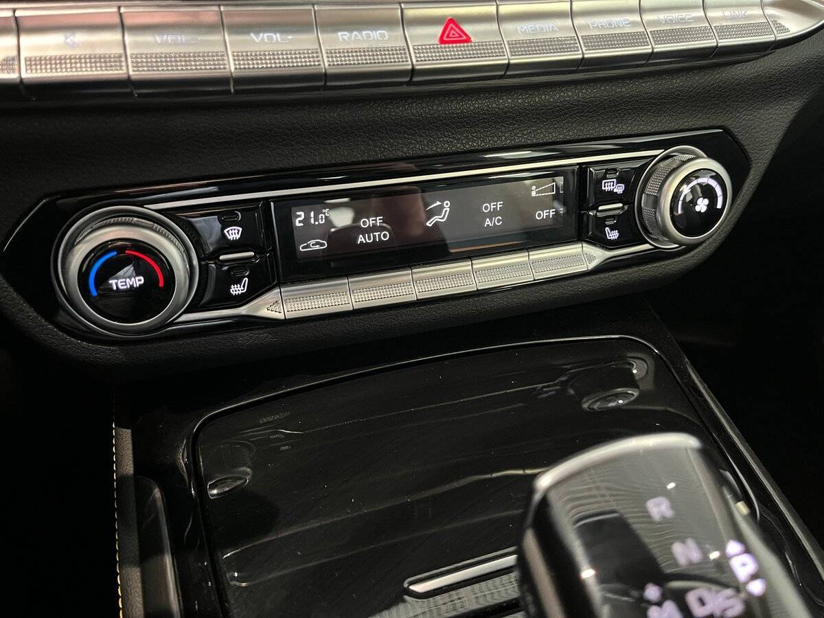 FAW Bestune T77 с пробегом — 2022 год. Фото: #15