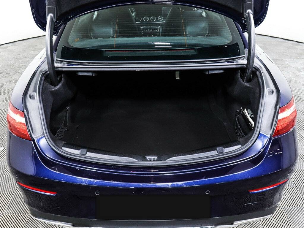 Mercedes-Benz E-Класс с пробегом — 2018 год. Фото: #8