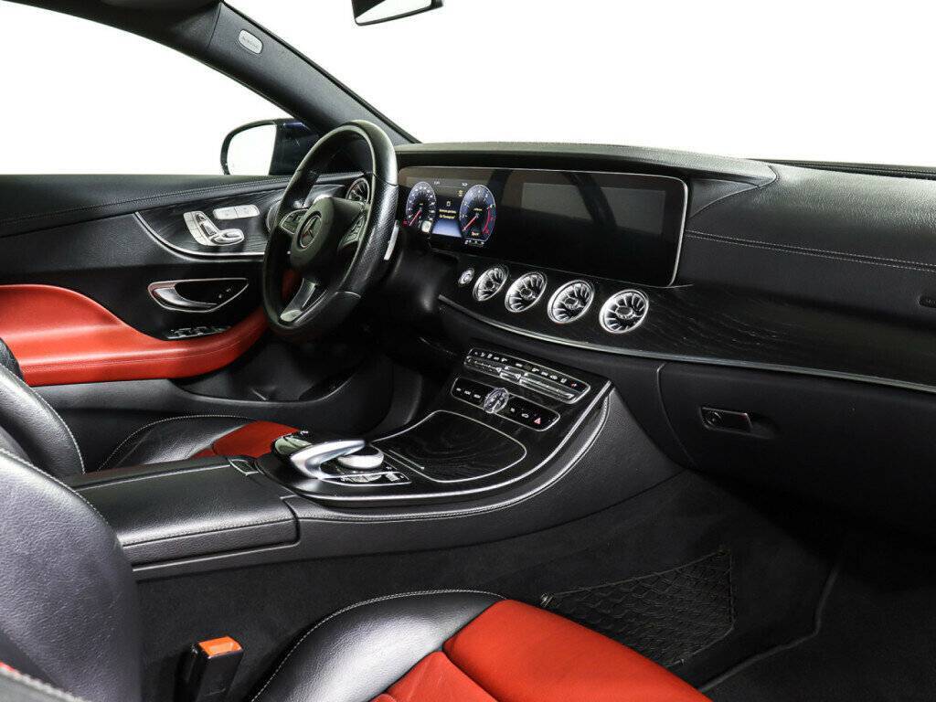 Mercedes-Benz E-Класс с пробегом — 2018 год. Фото: #9