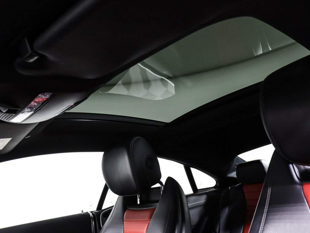 Mercedes-Benz E-Класс с пробегом — 2018 год. Фото: #16