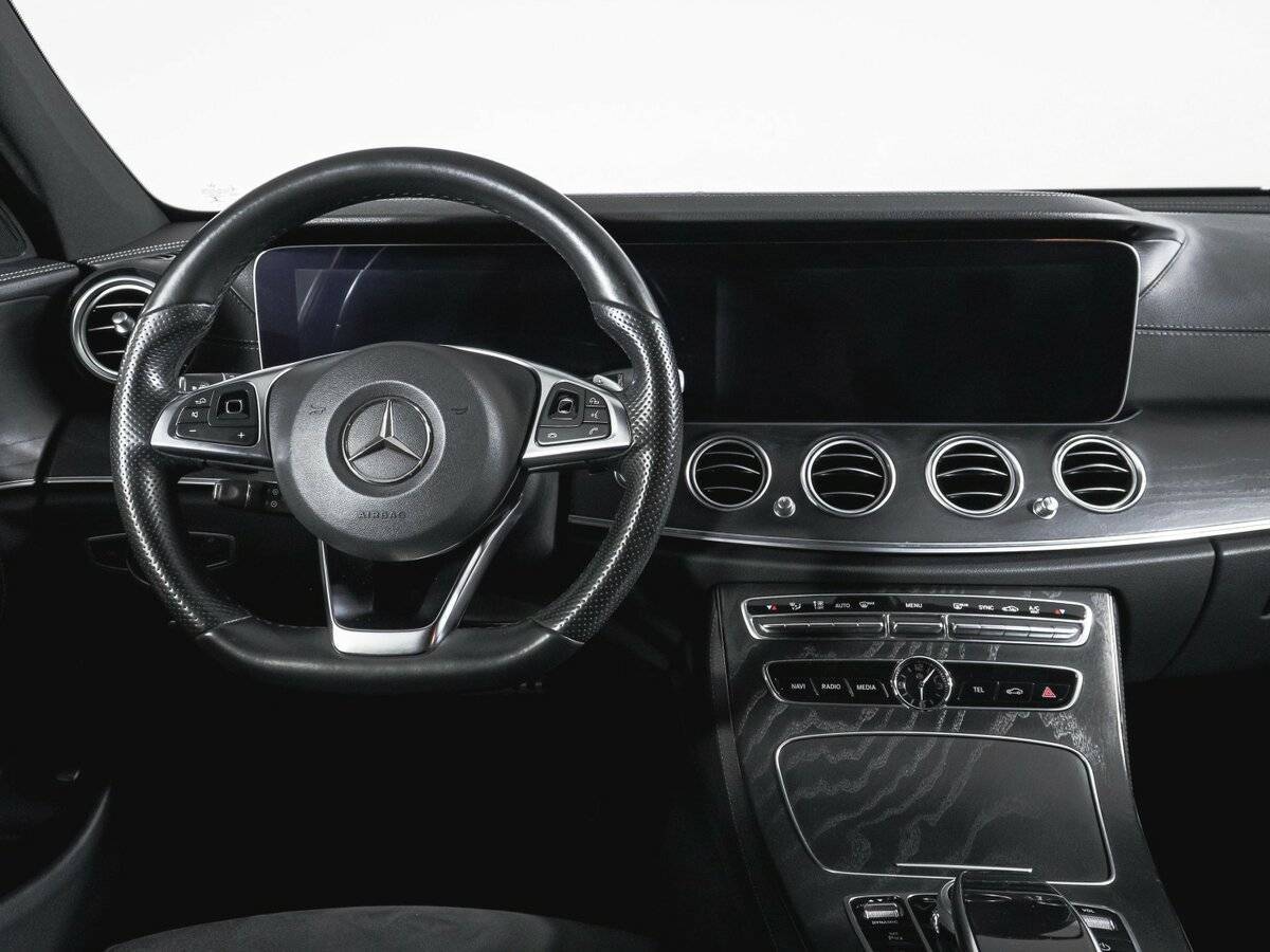 Mercedes-Benz E-Класс с пробегом — 2018 год. Фото: #11