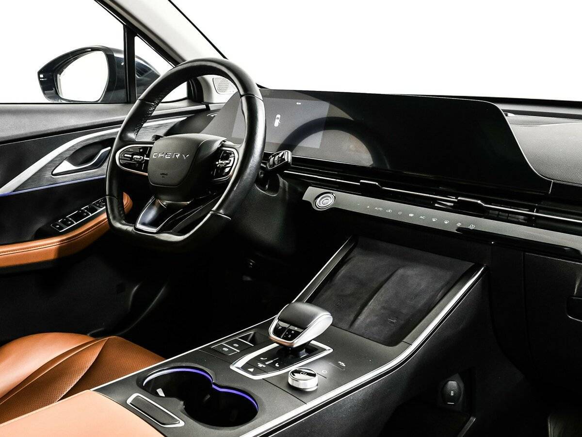 OMODA C5 с пробегом — 2022 год. Фото: #8