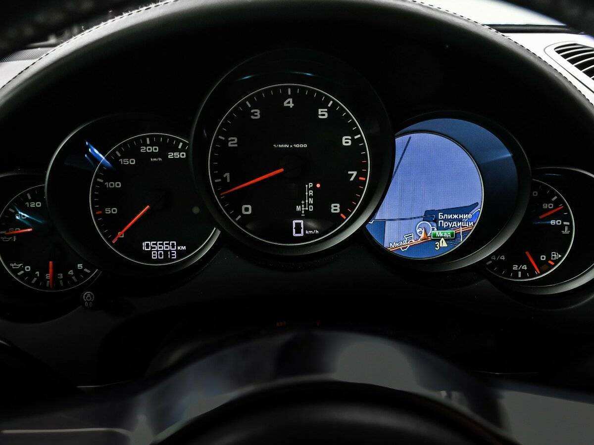 Porsche Cayenne с пробегом — 2015 год. Фото: #9