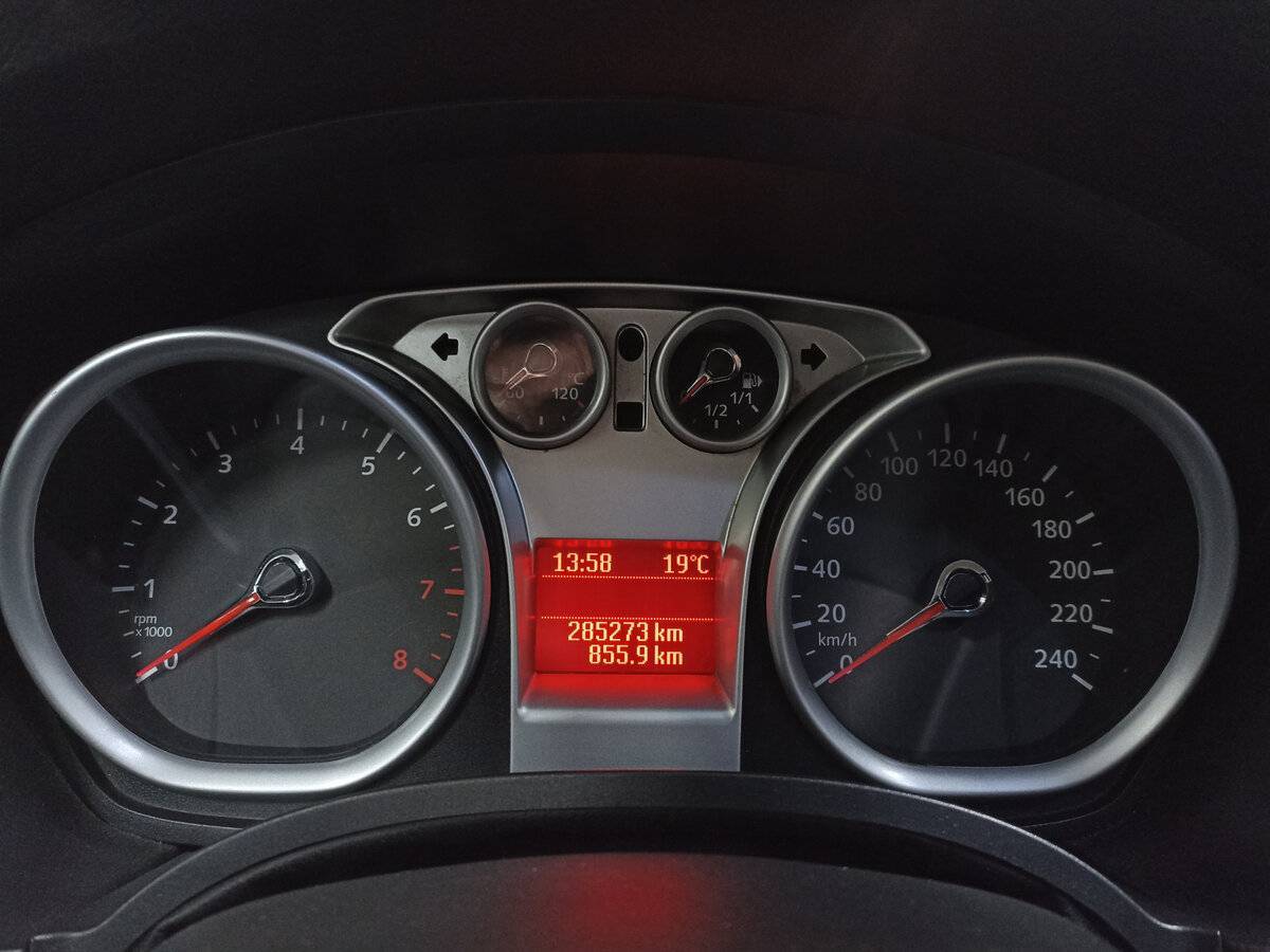 Ford Focus с пробегом — 2009 год. Фото: #12