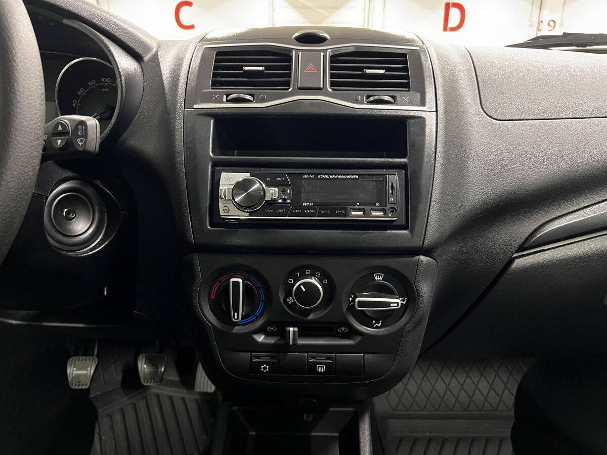 Lada (ВАЗ) Granta с пробегом — 2024 год. Фото: #14