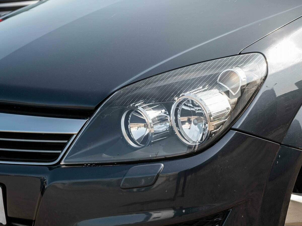 Opel Astra с пробегом — 2008 год. Фото: #6